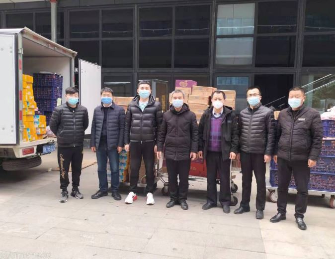 疫情無(wú)情人有情